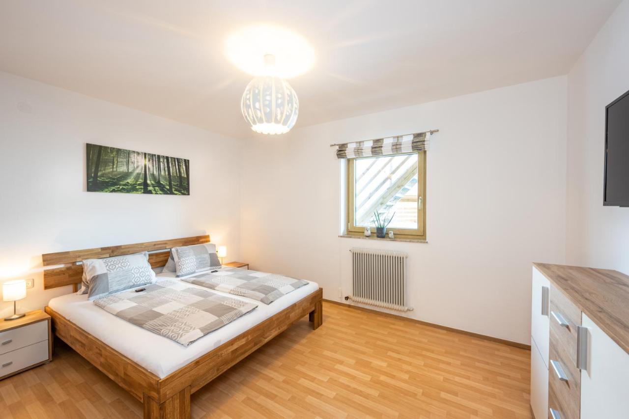 Maurers Appartment ザンクト・ヨーハン・イム・ポンガウ エクステリア 写真