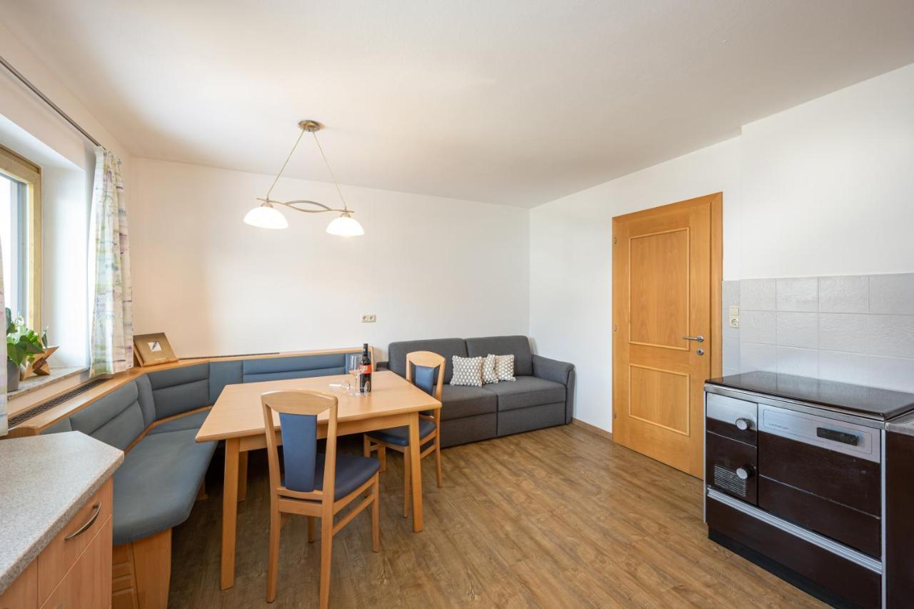 Maurers Appartment ザンクト・ヨーハン・イム・ポンガウ エクステリア 写真